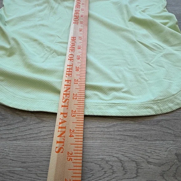 Lululemon Women's Size 8 Quick Drying Short Sleeve Polo Shirt Performance Elle - Picture 9 of 10